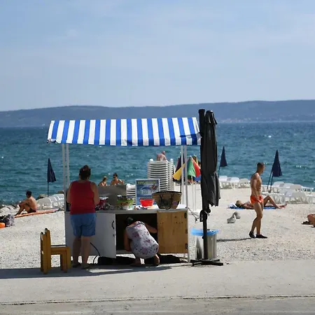 Nespula شقة Kaštela